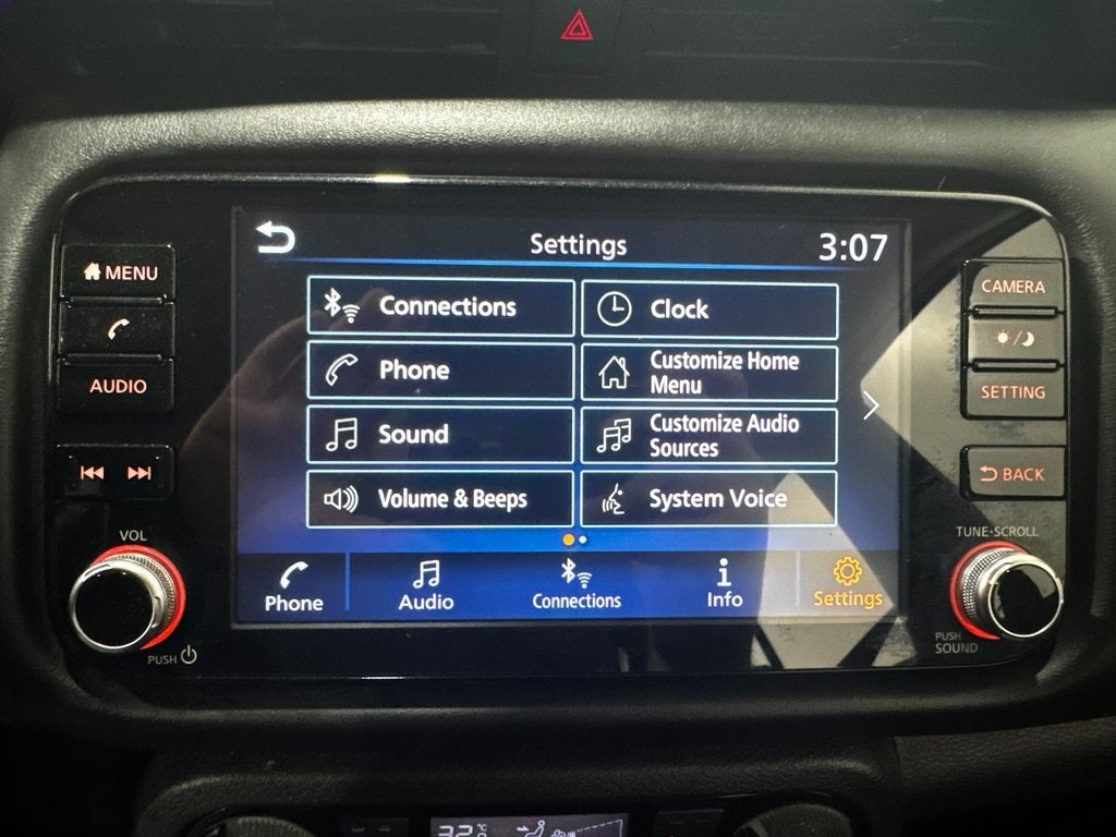 2021 Nissan Kicks SR Premium