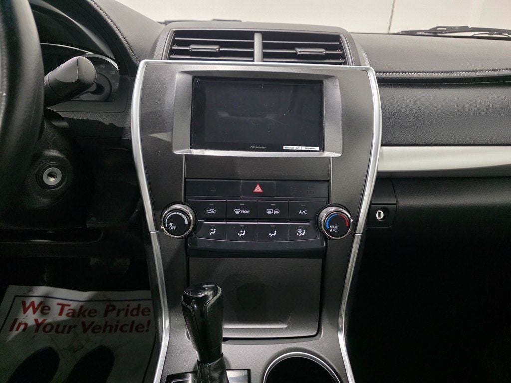 2017 Toyota Camry SE