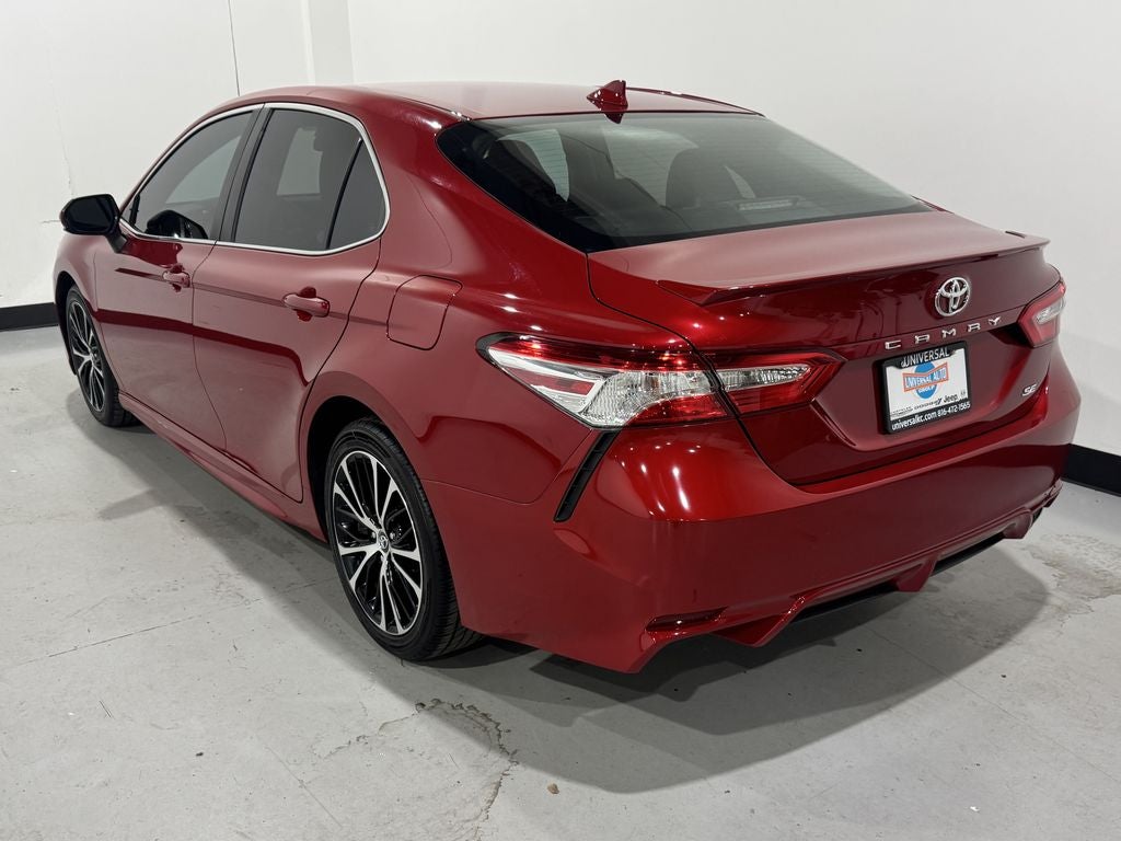 2020 Toyota Camry SE