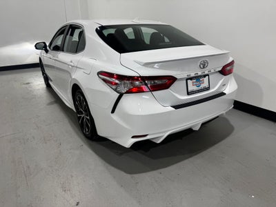 2020 Toyota Camry SE