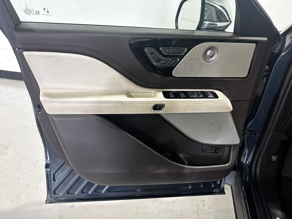 2020 Lincoln Aviator Black Label