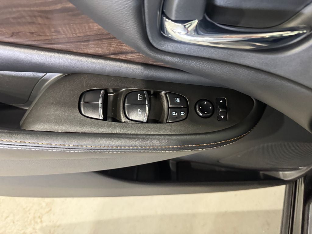 2023 Nissan Murano Platinum