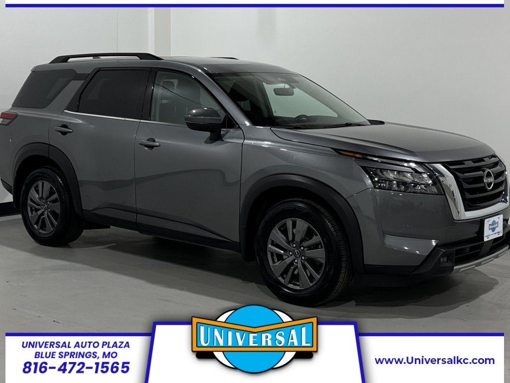 2023 Nissan Pathfinder SV