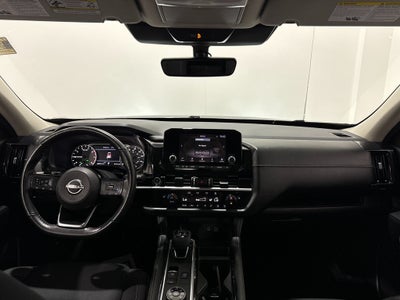 2023 Nissan Pathfinder SV