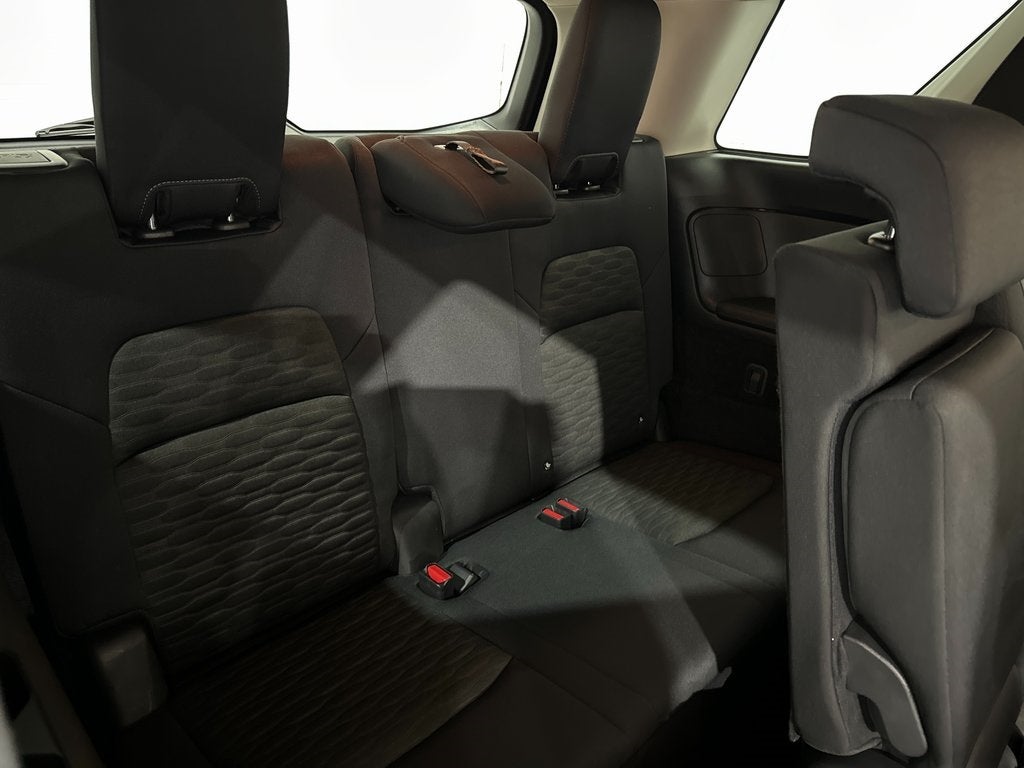 2023 Nissan Pathfinder SV