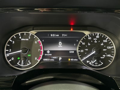 2023 Nissan Pathfinder SV