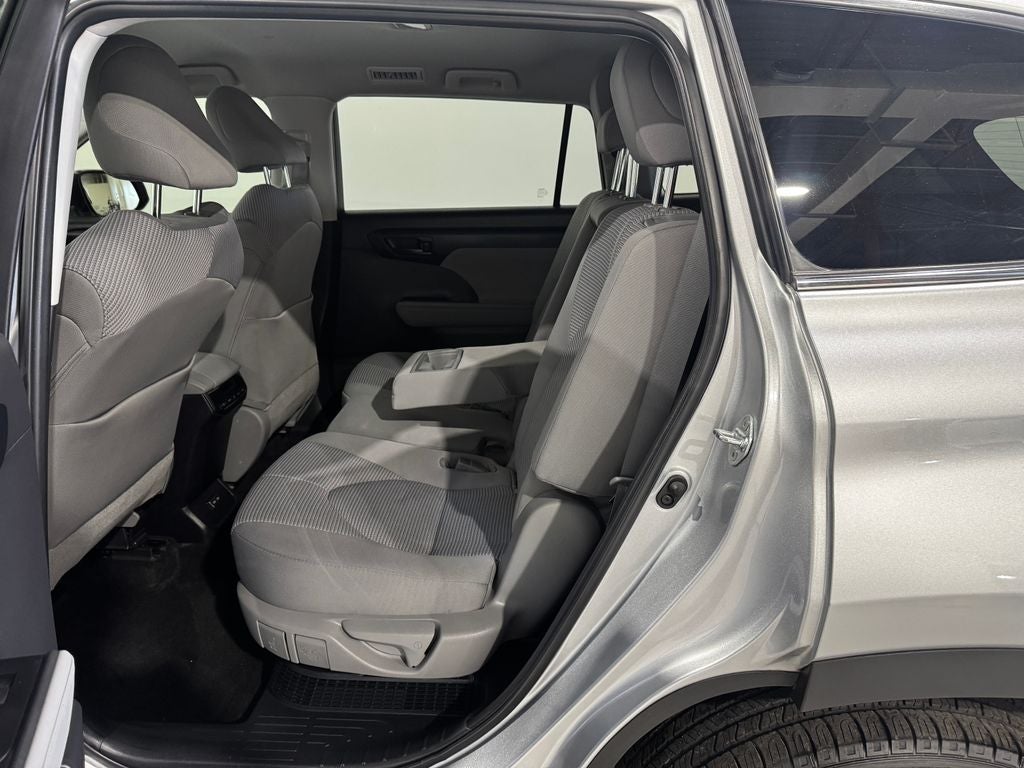 2023 Toyota Highlander Hybrid LE