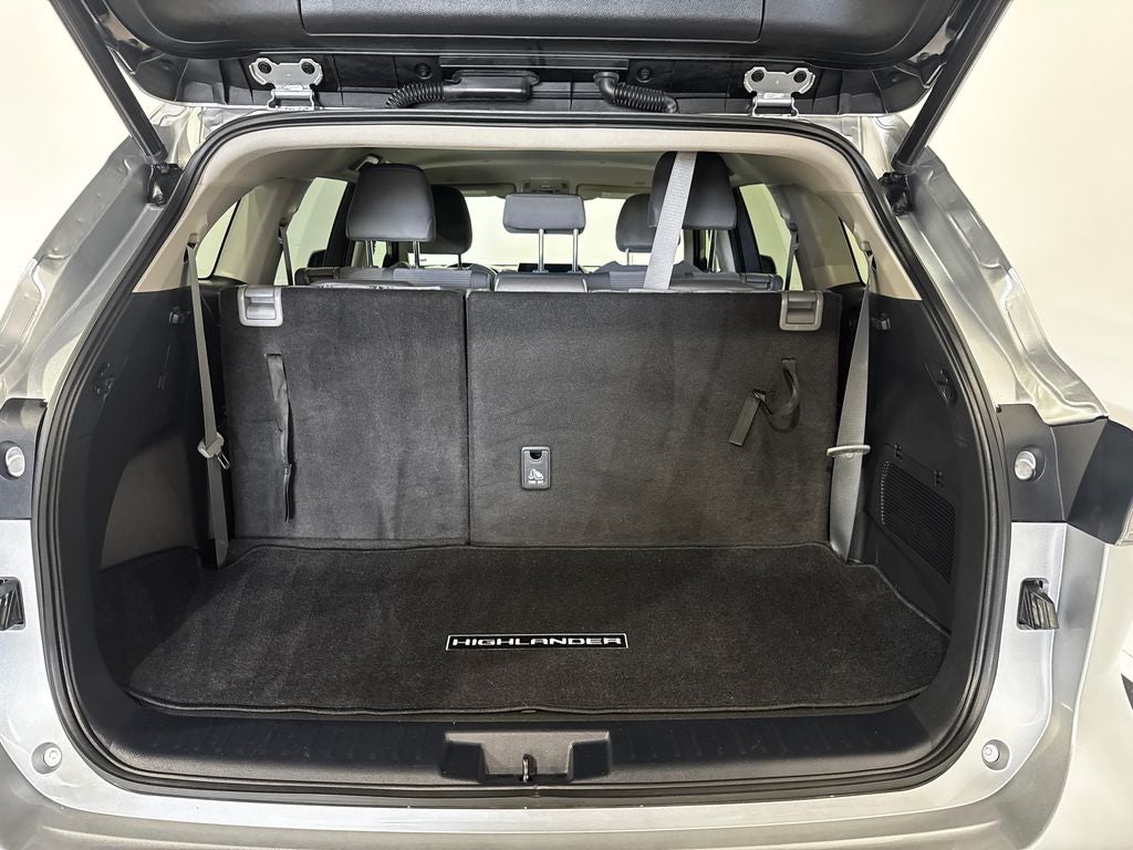 2023 Toyota Highlander Hybrid LE