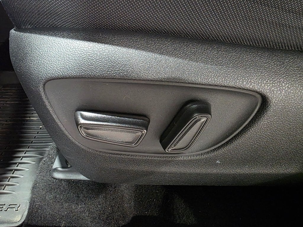 2022 Toyota Highlander Hybrid LE