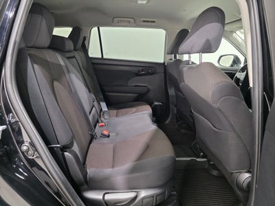 2022 Toyota Highlander Hybrid LE