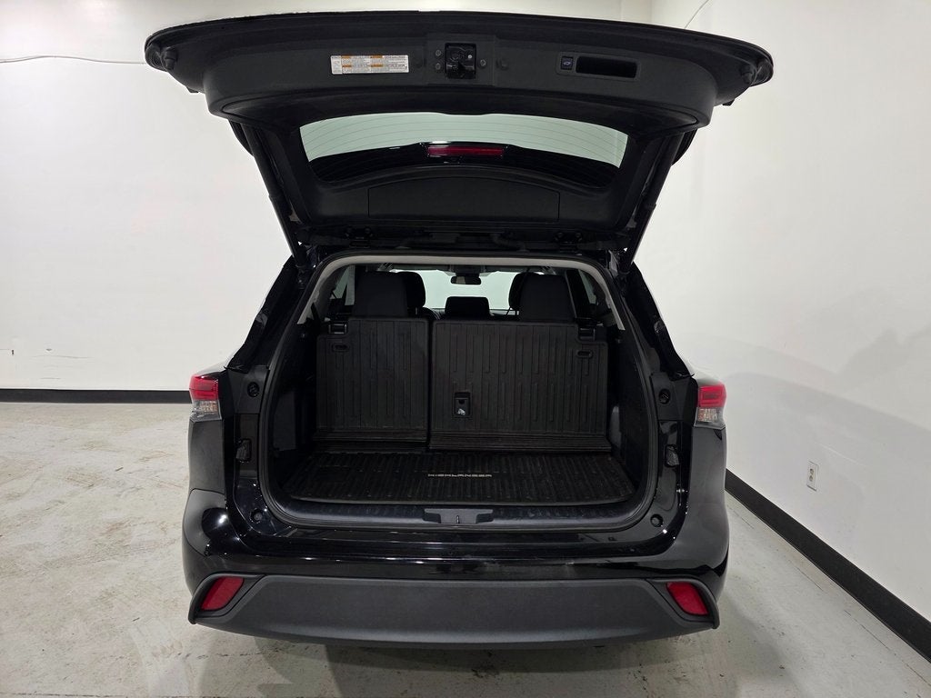 2022 Toyota Highlander Hybrid LE