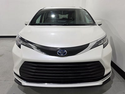 2021 Toyota Sienna XLE 7 Passenger