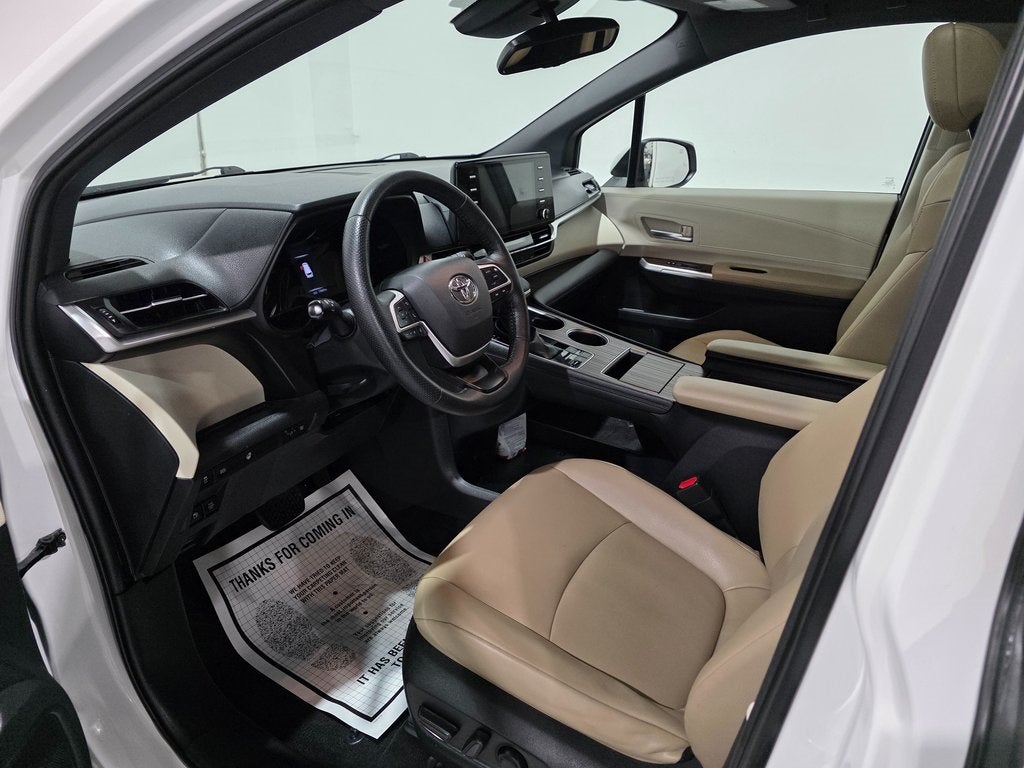 2021 Toyota Sienna XLE 7 Passenger