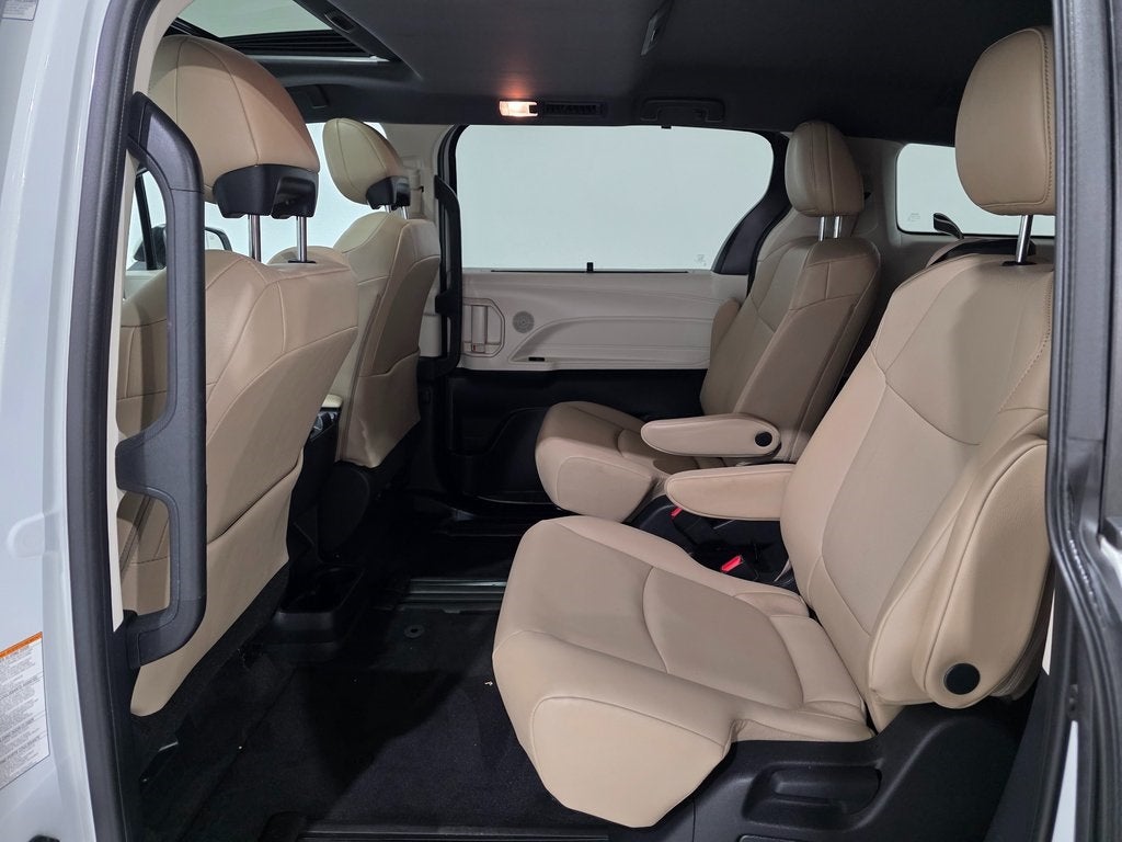 2021 Toyota Sienna XLE 7 Passenger