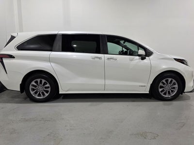 2021 Toyota Sienna XLE 7 Passenger