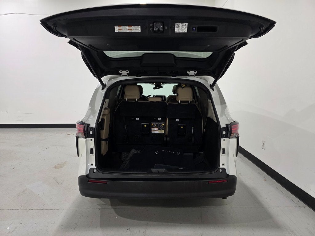 2021 Toyota Sienna XLE 7 Passenger