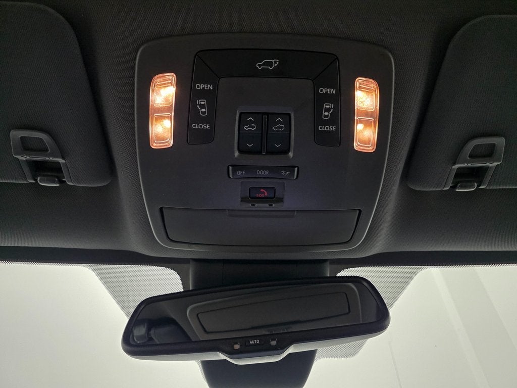 2021 Toyota Sienna XLE 7 Passenger