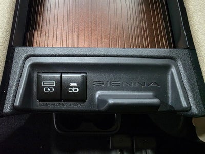 2021 Toyota Sienna XLE 7 Passenger