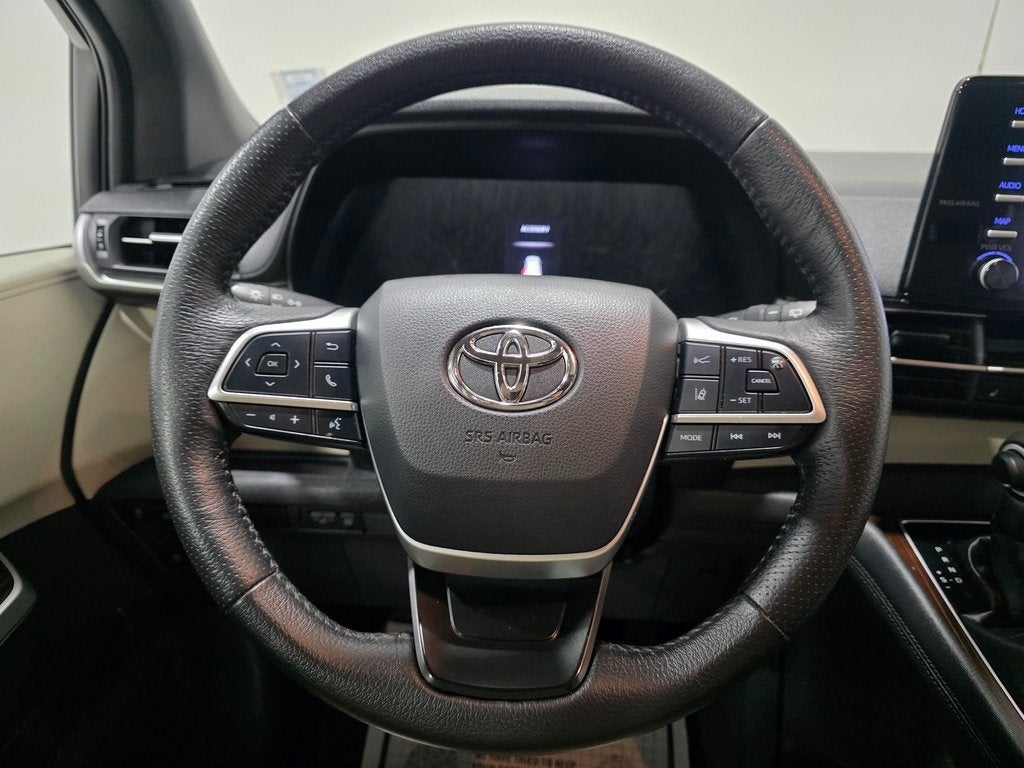 2021 Toyota Sienna XLE 7 Passenger
