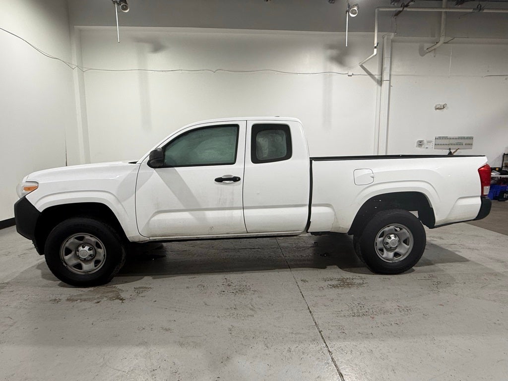 2016 Toyota Tacoma SR