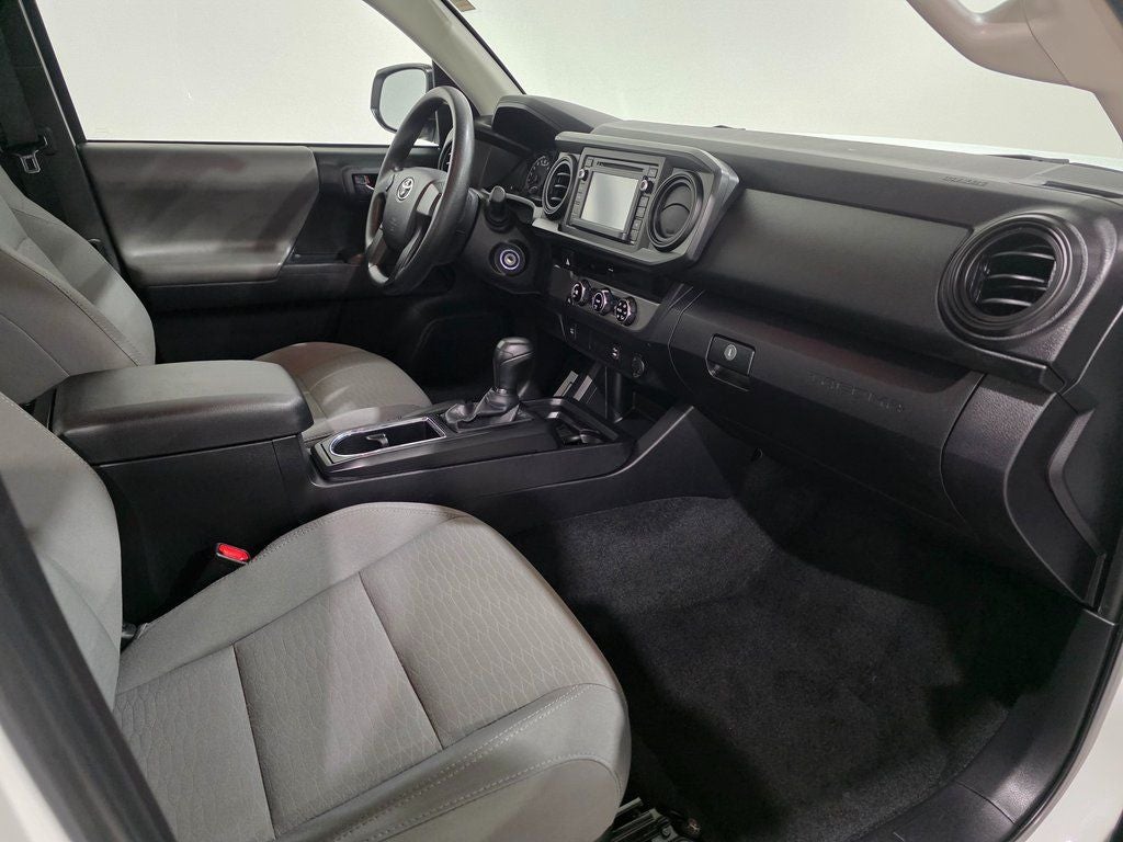 2016 Toyota Tacoma SR