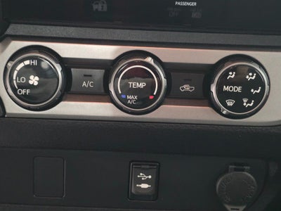 2016 Toyota Tacoma SR