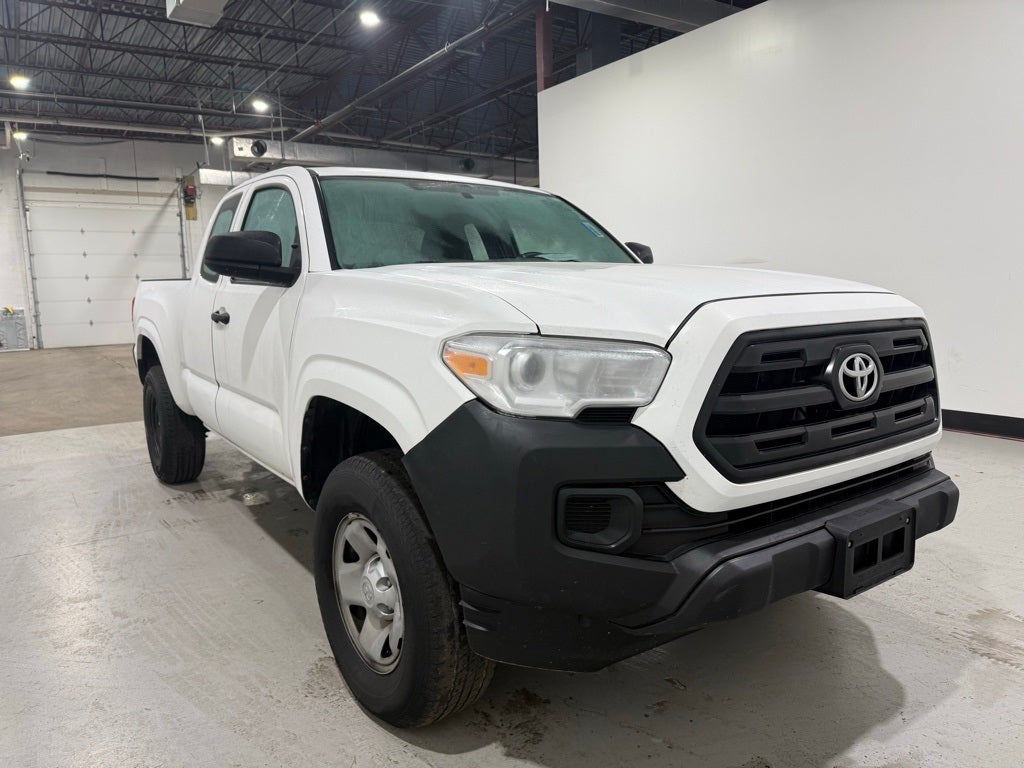 2016 Toyota Tacoma SR