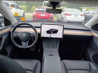 2024 Tesla Model Y Long Range