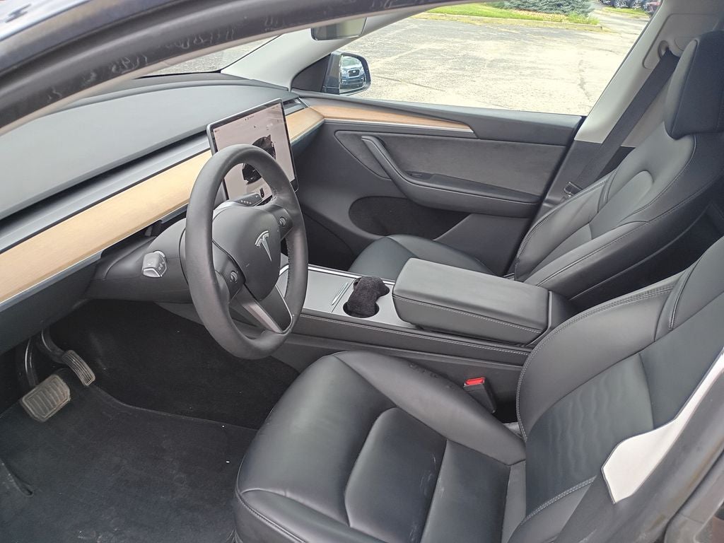 2024 Tesla Model Y Long Range