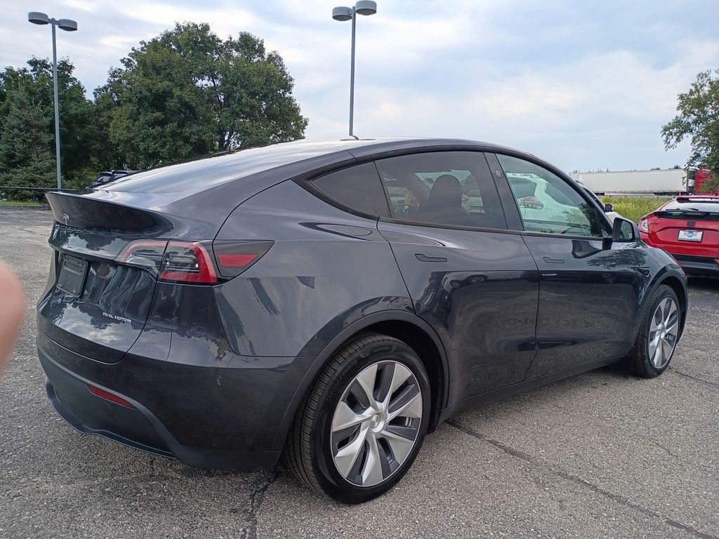 2024 Tesla Model Y Long Range
