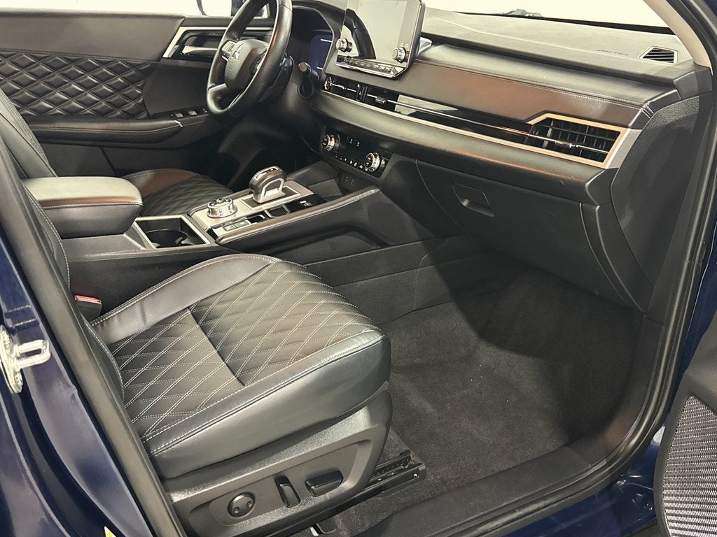 2023 Mitsubishi Outlander PHEV SEL