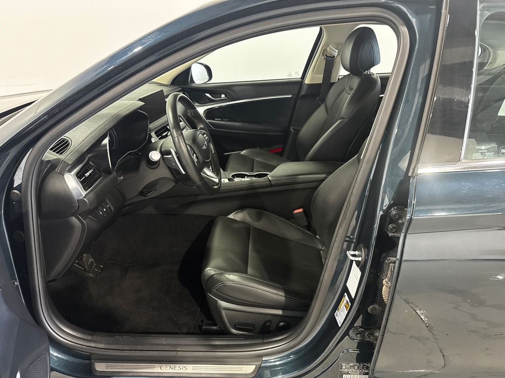 2025 Genesis G70 2.5T