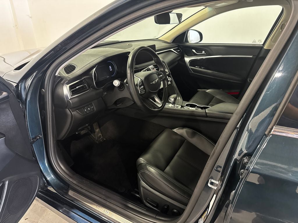 2025 Genesis G70 2.5T