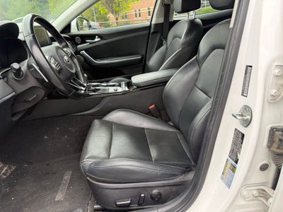 2019 Kia Stinger Base