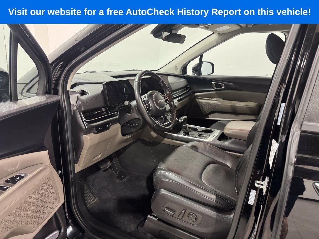 2025 Kia Carnival LXS