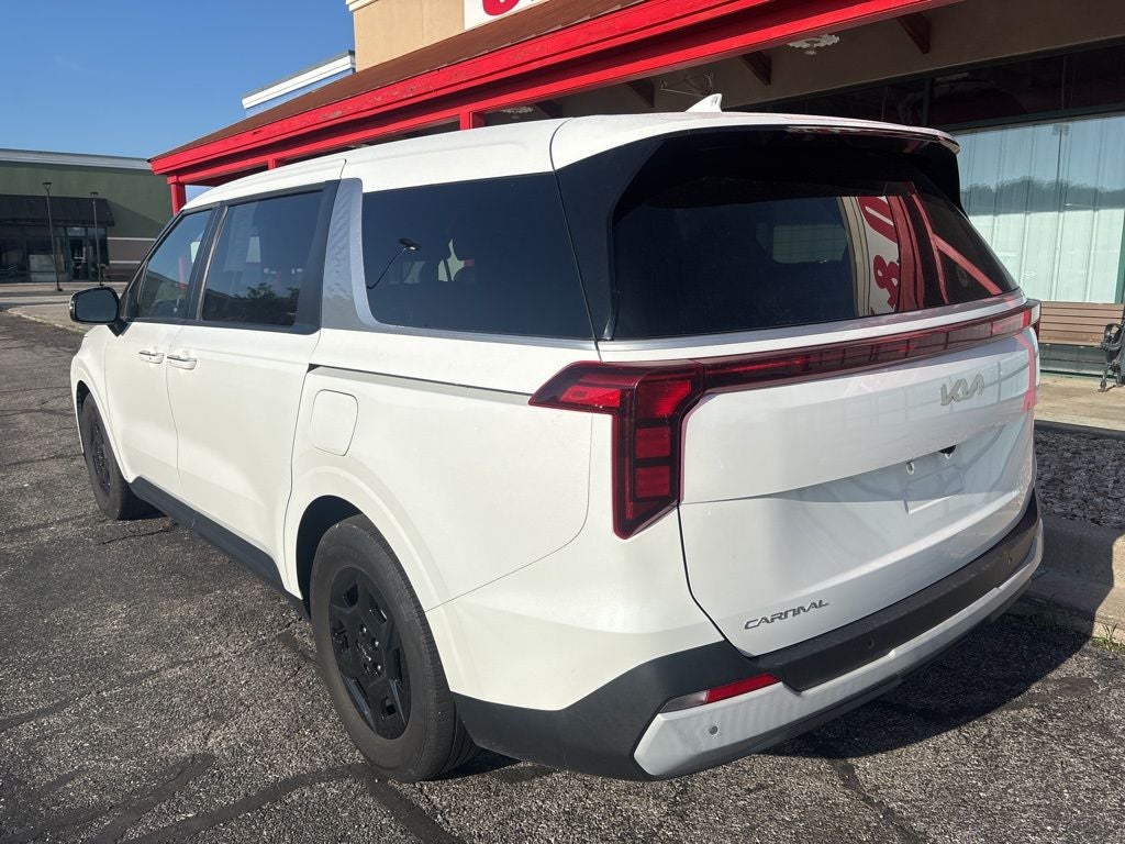 2025 Kia Carnival LXS