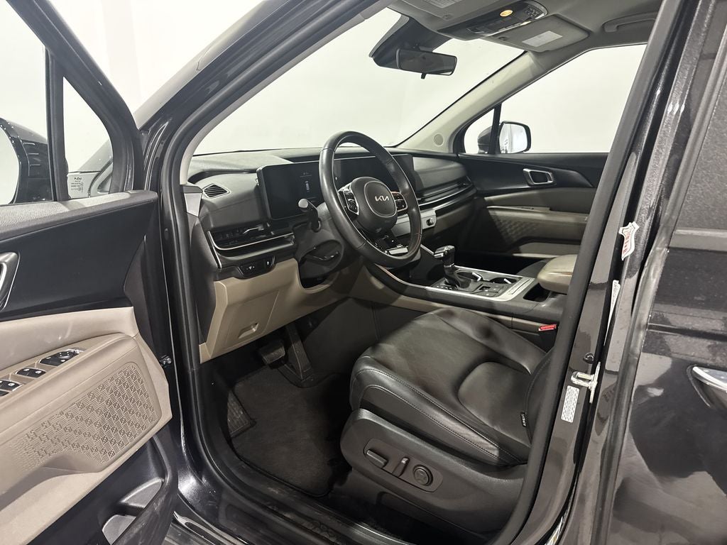 2025 Kia Carnival LXS