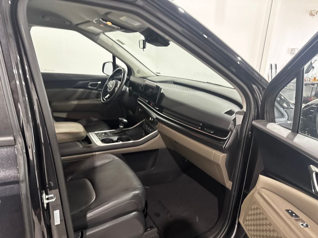 2025 Kia Carnival LXS