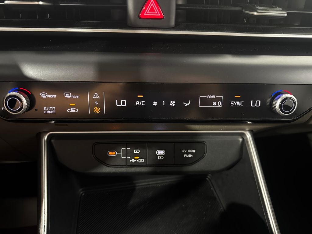 2025 Kia Carnival LXS