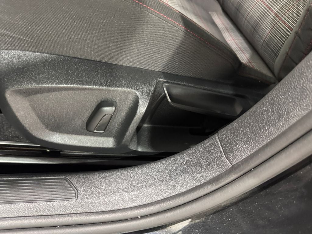 2024 Volkswagen Golf GTI 2.0T S