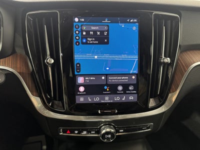2025 Volvo V60 Cross Country B5 Plus