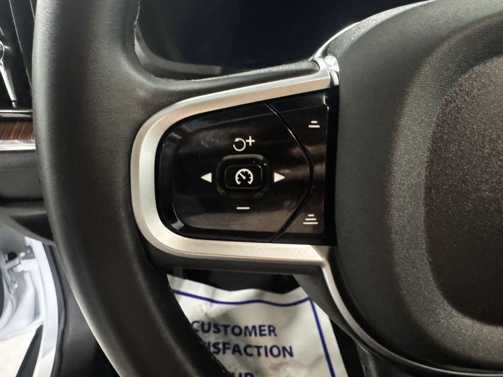 2025 Volvo V60 Cross Country B5 Plus