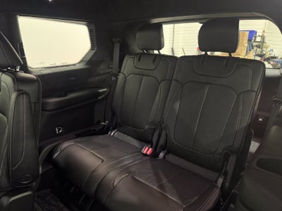 2027 Jeep Grand Cherokee Limited Reserve