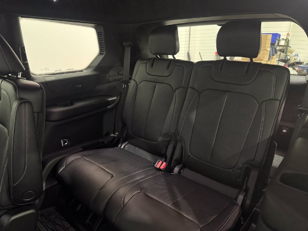 2027 Jeep Grand Cherokee Limited Reserve