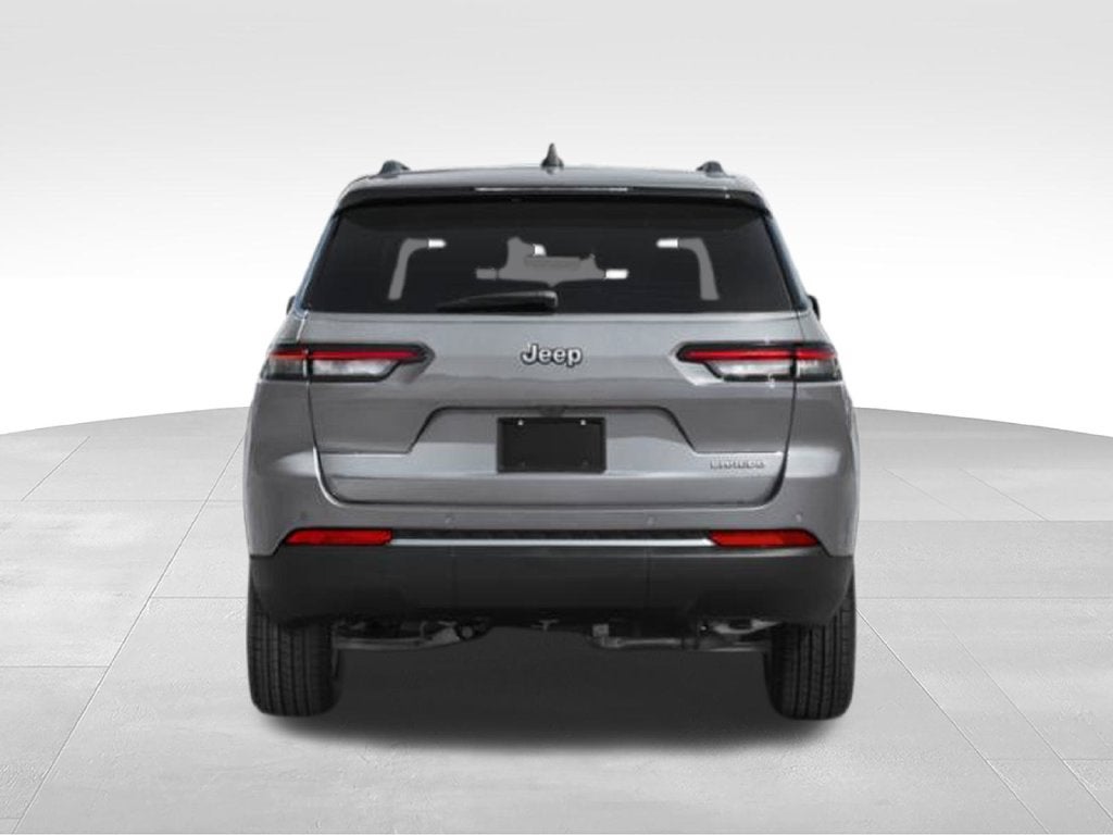 2027 Jeep Grand Cherokee Limited Reserve