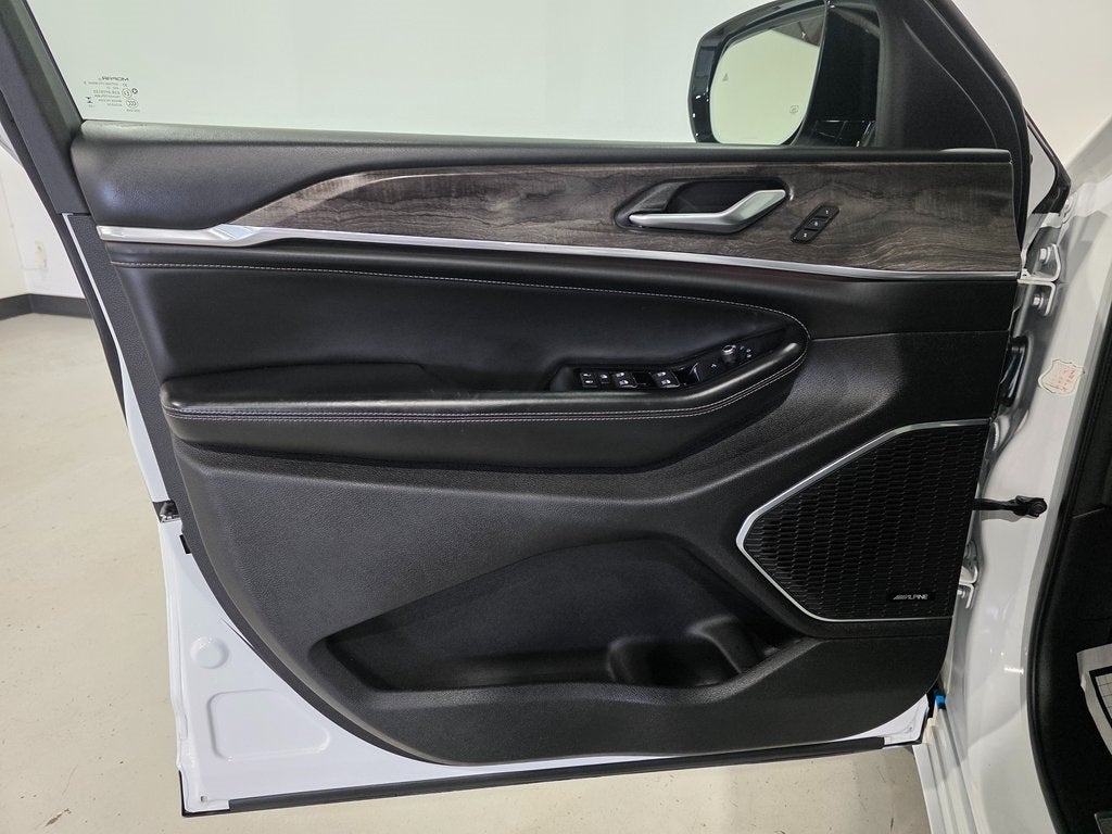 2023 Jeep Grand Cherokee L Overland