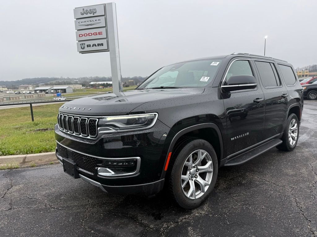 Used 2022 Jeep Wagoneer Series II with VIN 1C4SJVBT7NS157269 for sale in Kansas City