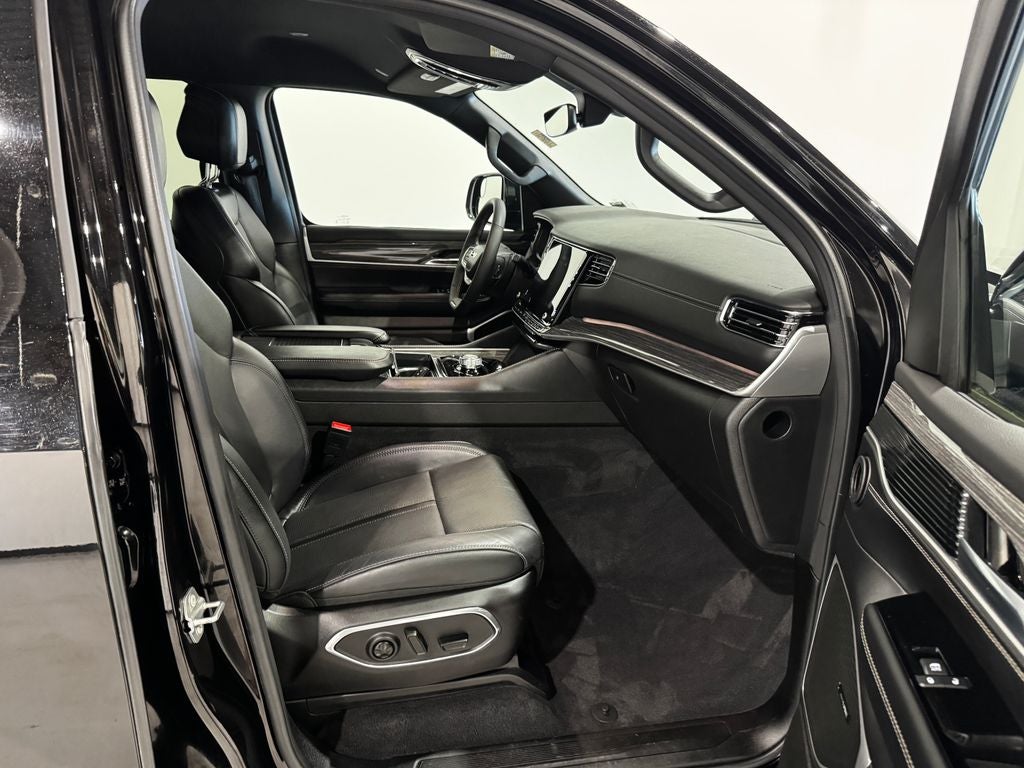 2022 Jeep Wagoneer Series II