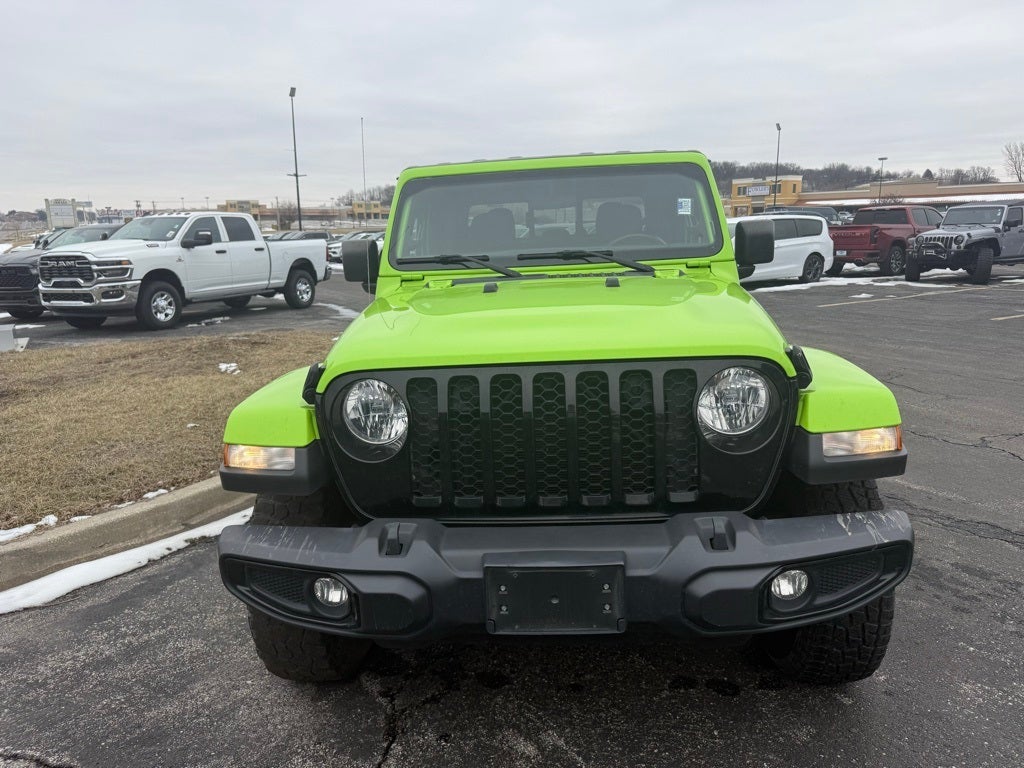 2021 Jeep Gladiator Willys photo 3