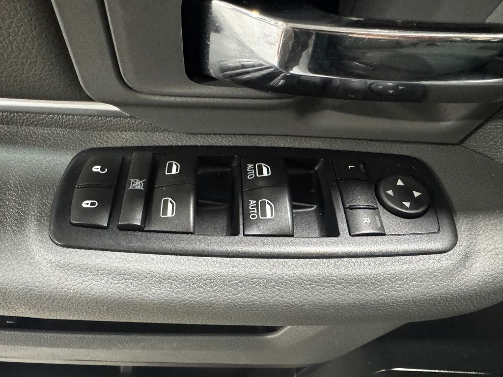 2017 RAM 1500 SLT Outdoorsman